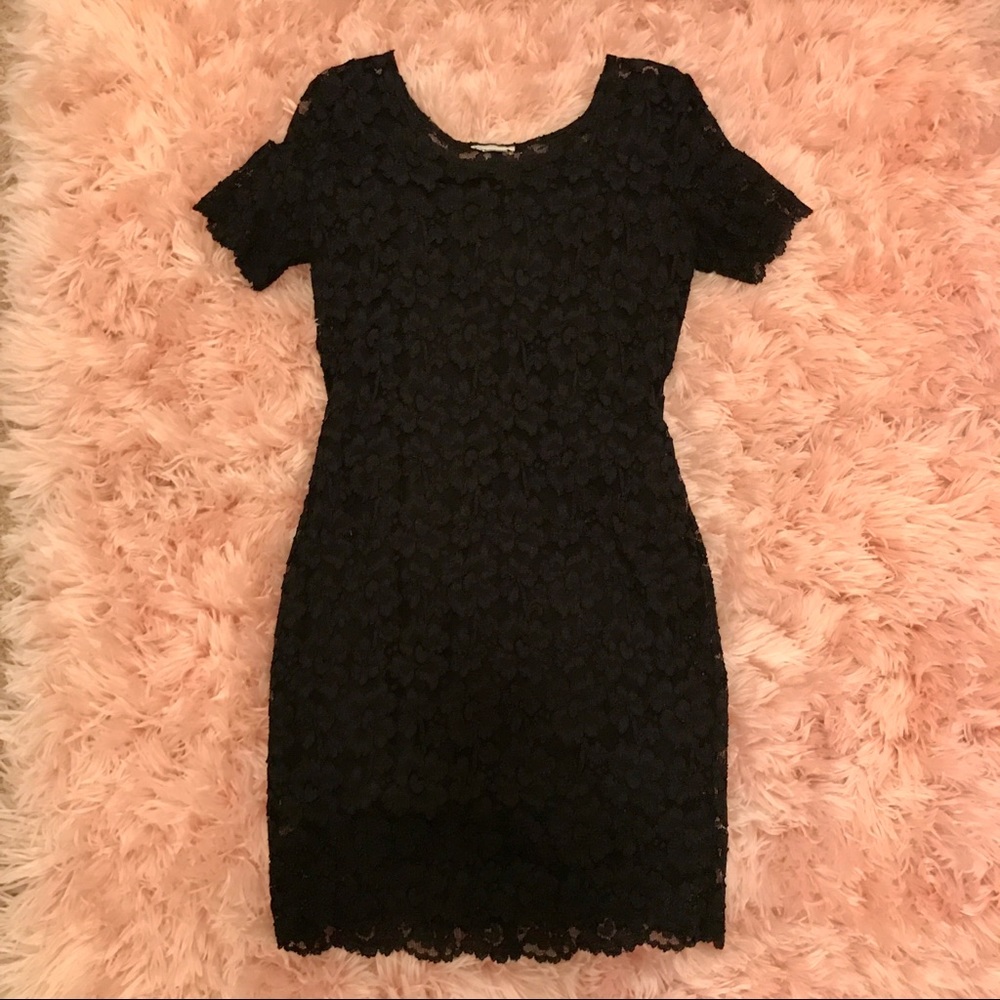 Black Lace Cap Sleeve Dress